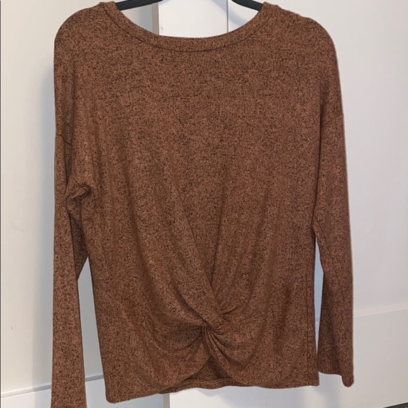 Soft and comfy long sleeve top - Picture 2 of 3